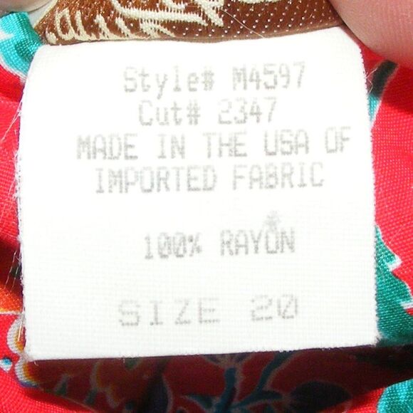 NORM THOMPSON Dress, Vintage 20, Red, Floral print, Matching Belt, Buttons - Picture 9 of 14